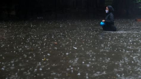 'Terrible double blow' as powerful cyclone lashes parts of India already hit hard by COVID-19 ...