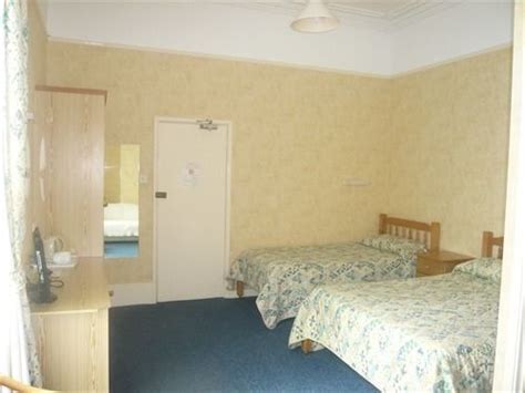 BERKELEY HOTEL • WEYMOUTH • 3⋆ UNITED KINGDOM • RATES FROM £148