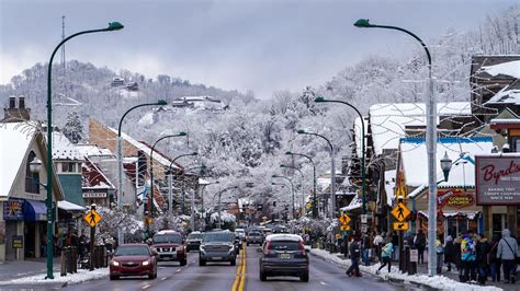 6 Tips for Celebrating Christmas in Gatlinburg