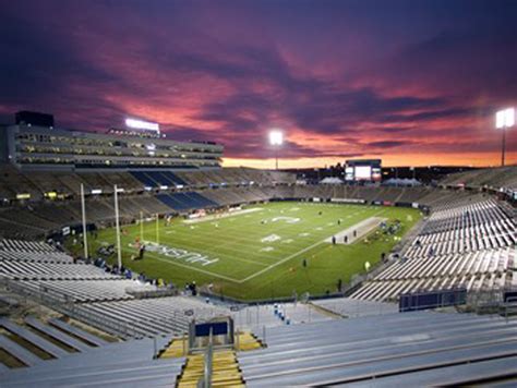 G5 Stadiums (Day 15/64) Connecticut's Pratt & Whitney Stadium : r/CFB