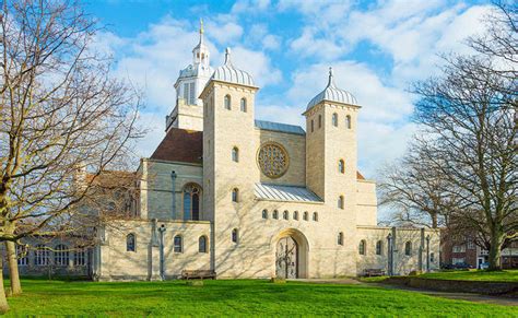 The Portsmouth Cathedral: a remarkable structure founded in the 12th century