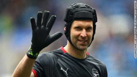 Petr Cech signs for English ice hockey team - CNN