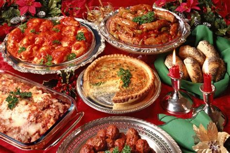 Italian Christmas Dinner | Italian christmas dinner, Christmas buffet ...