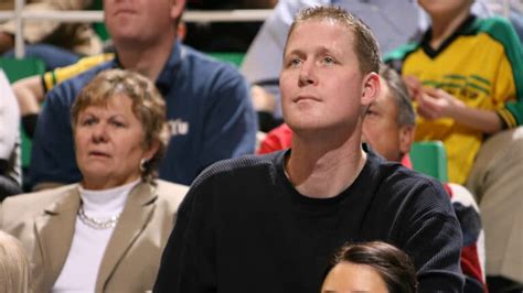 Ex-NBA center Shawn Bradley paralyzed in cycling accident | NBA.com