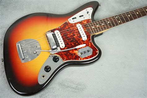 1965 Fender Jaguar + HSC + Tags