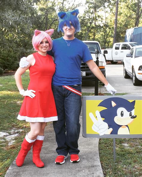 Sonic Amy Cosplay