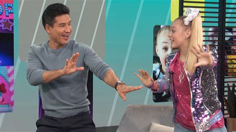 Watch Access Hollywood Interview: JoJo Siwa Snaps It Back Like A Boomerang Teaching Mario Lopez ...