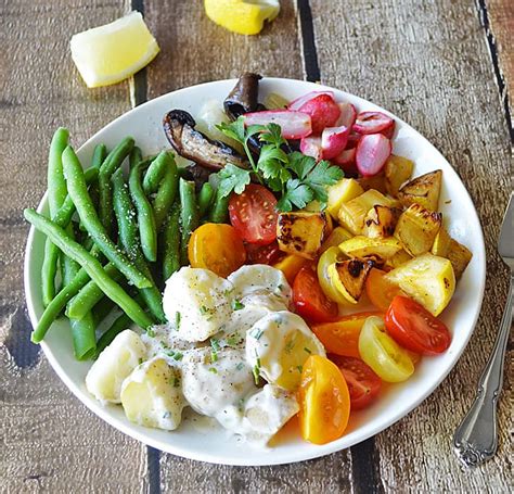 Roasted Vegetable Salad Plate - TheVegLife