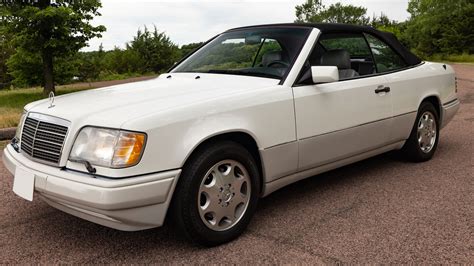 1995 Mercedes-Benz E320 Convertible at Kansas City 2022 as S138 - Mecum ...