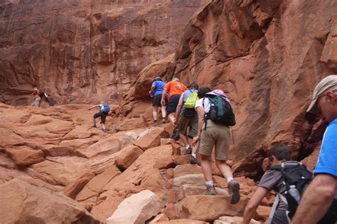 Hiking Fiery Furnace - Desert Road Trippin'