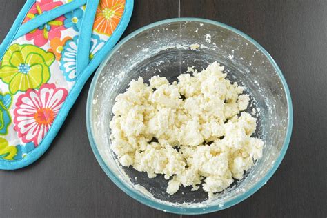 How to make mawa - 5 ways of making mawa, homemade mawa or khoya,