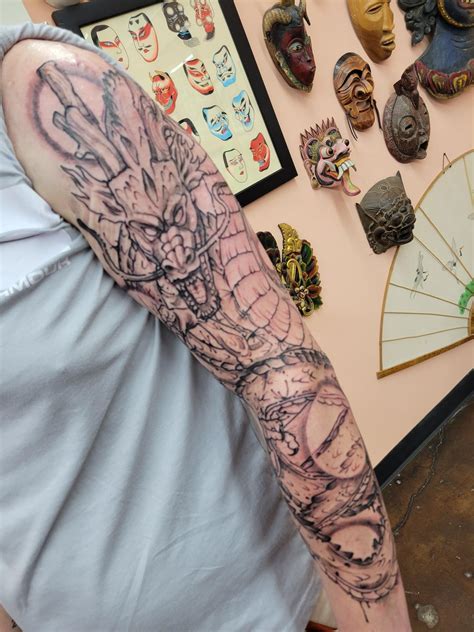 Shenron sleeve done by Bill from Flaming Chariot Tattoo : r/nerdtattoos