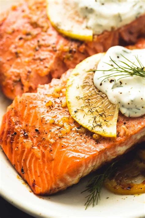 Salmon Loaf with Dill Sauce : Recipe and best photos