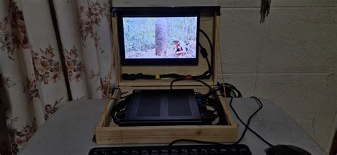 I made my mini PC "portable" : r/pcmods