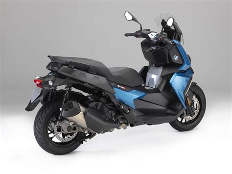 BMW C 400 X Is a New Proposal in the Mid-Size Scooter Segment