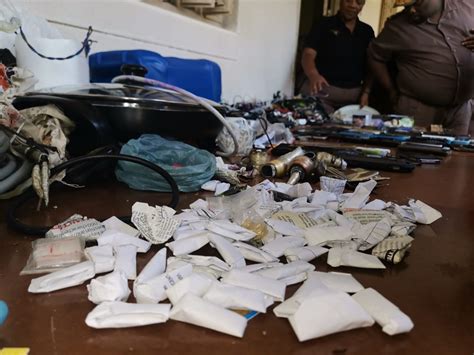 PICS: SMUGGLED ITEMS SEIZED AT SUN CITY PRISON! | Daily Sun