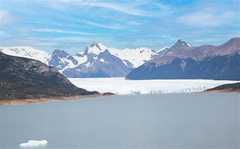 Premium Photo | Landscape of a glaciar mountains snow and ice in patagonia