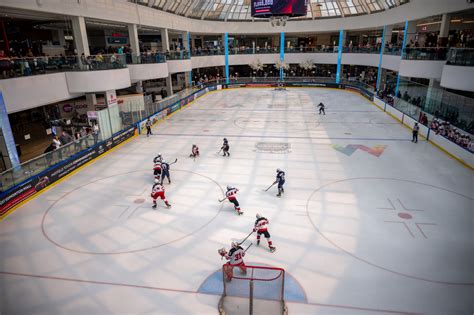 12 Best Malls With Ice Skating Rinks