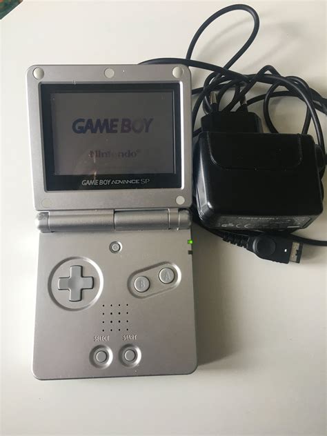 Game Boy Advance SP silver konsol Nintendo (392039142) ᐈ Köp på Tradera