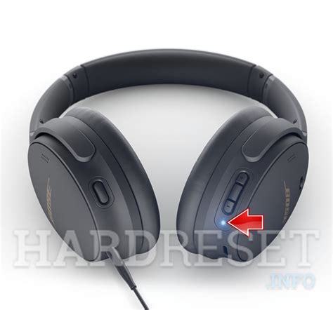 How To Charge BOSE QuietComfort 45, How To - HardReset.info