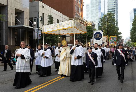 Sights of the Eucharistic Congress: Eucharistic Procession