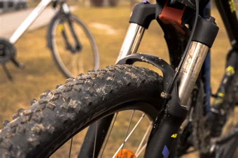 Tubeless Mountain Bike Tires Maintenance Guide - Mountain Bikes Ride