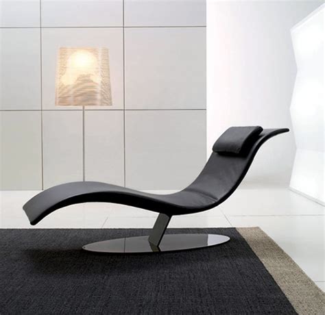 "Eli Fly" – Minimalist Chair by Desiree | Interior Design Ideas - Ofdesign