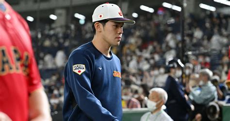 Japan's Roki Sasaki Gifts Candy to William Escala to Apologize for Hitting Him in WBC | News ...