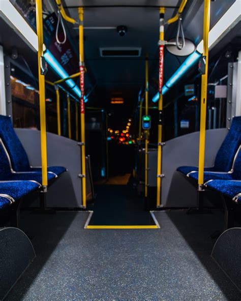 On an empty night bus.. : r/vancouver