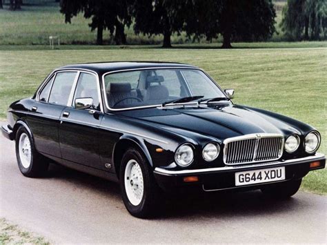 J'aime cette photo sur Turbo.fr ! Et vous ? | Jaguar xj, Jaguar car ...