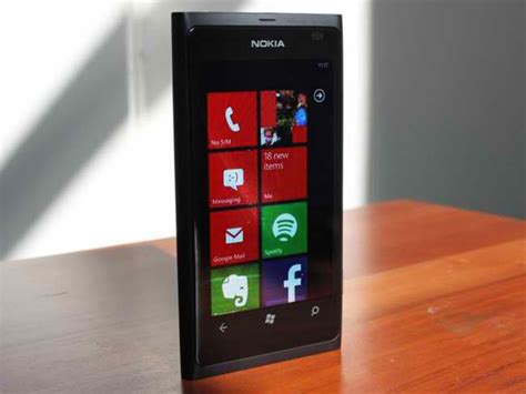 Nokia Says Lumia 800 Battery Woes Already Addressed