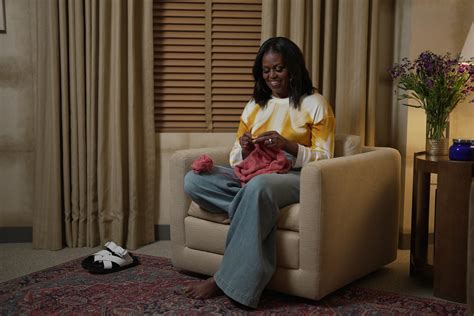 Michelle Obama says about knitting? – Daily The Azb