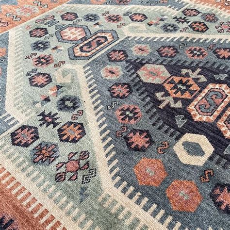 Beautiful Area Rug by OPALHOUSE | EstateSales.org