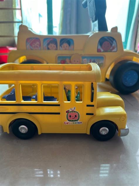 Cocomelon musical School bus / wheels on the bus song, Hobbies & Toys ...