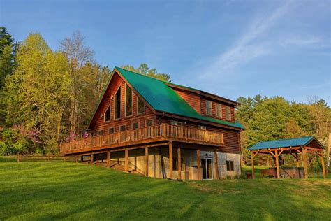 Cabins at Hickory Ridge - Hocking Hills Cottages and Cabins