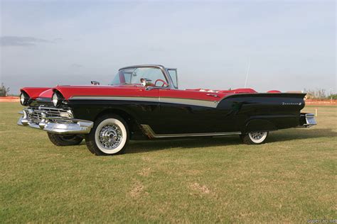 1957 Ford Fairlane 500 Skyliner | | SuperCars.net