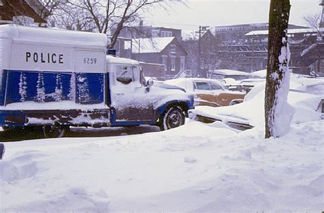 40 Amazing Color Pics Capture Chicago During the 1967 Blizzard ...