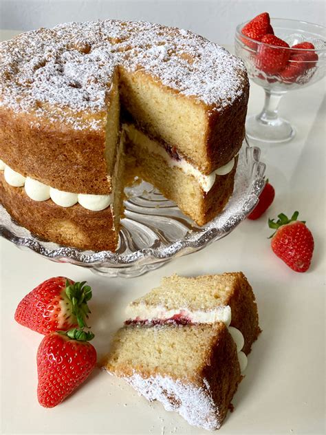 Eggless Sponge Cake Recipe | Rachelle's