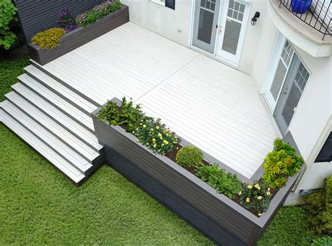 Vintage White Composite Decking from £53.73 per m2 in 2020 | Deck designs backyard, Outdoor ...