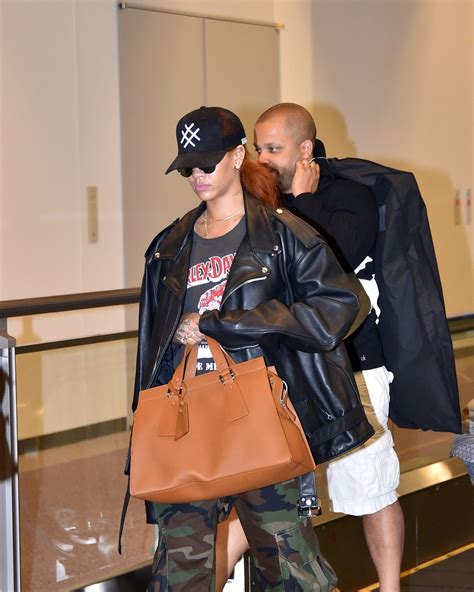 6 Celeb-Inspired Airport Outfits for Every Type of Traveler - FASHION Magazine