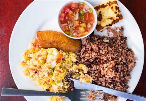 Angolan Food: 11 Must-Try Traditional Dishes of Angola | Travel Food Atlas