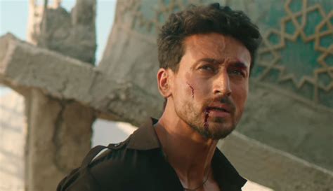 War Movie Stills: Hrithik Roshan & Tiger Shroff's Face-off in Action ...