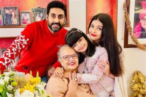 Aishwarya Rai Bachchan Shares This Family Portrait as She Celebrates ...