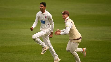 England pick uncapped 20-year-old Shoaib Bashir in Test squad for India - ESPN