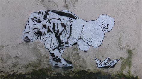 Banksy or not Banksy? New graffiti attracts crowds in Bath | ITV News ...