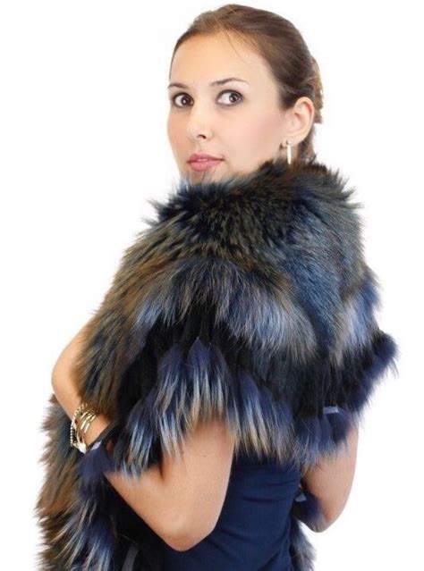 Blue Silver Fox Fur Collar with Fringe at David Appel Furs Beverly Hills | Fur, Fur fashion ...