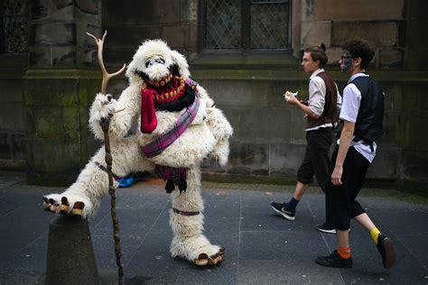 The ultimate guide to Edinburgh's Fringe Festival for first-timers ...