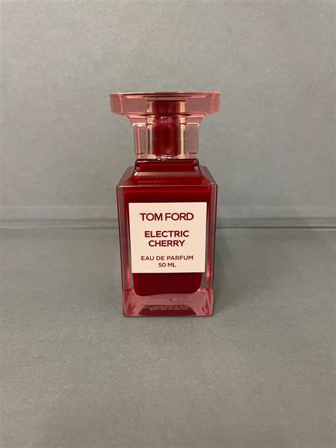 Tom Ford Private Blend Electric Cherry – Fragrance Samples UK