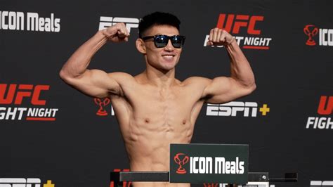 UFC Fight Night 210 – Song Yadong weigh-in | MMA Junkie