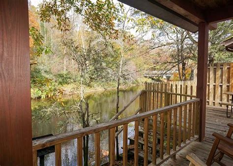 Cherokee, North Carolina United States - Ol'Smoky Log Cabin on the ...